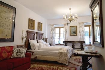 Taschler Haus Boutique