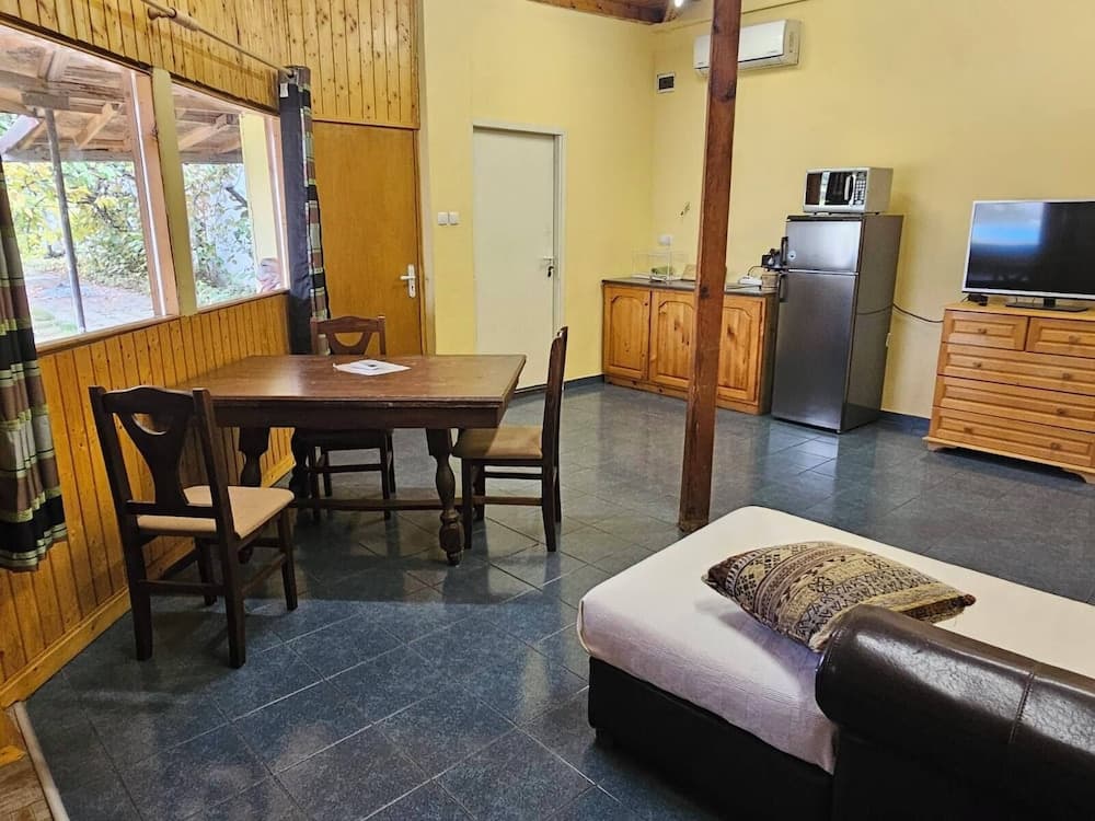 Galeria In The Garden