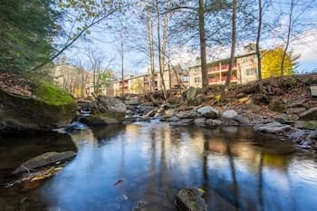 Holiday Inn Club Vacations Oak n’ Spruce Resort in the Berkshires, an IHG Hotel