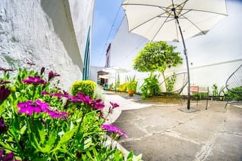 Gente de más Bed & Breakfast