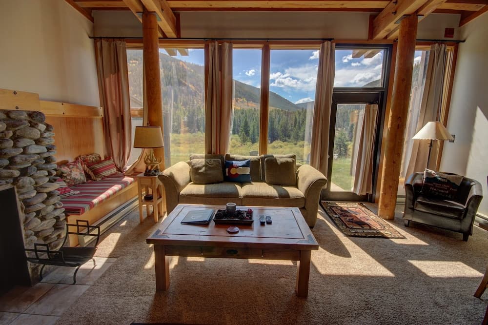 Homestead 2031 by SummitCove Vacation Lodging