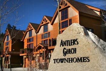 Antlers Gulch 303 by SummitCove Vacation Lodging