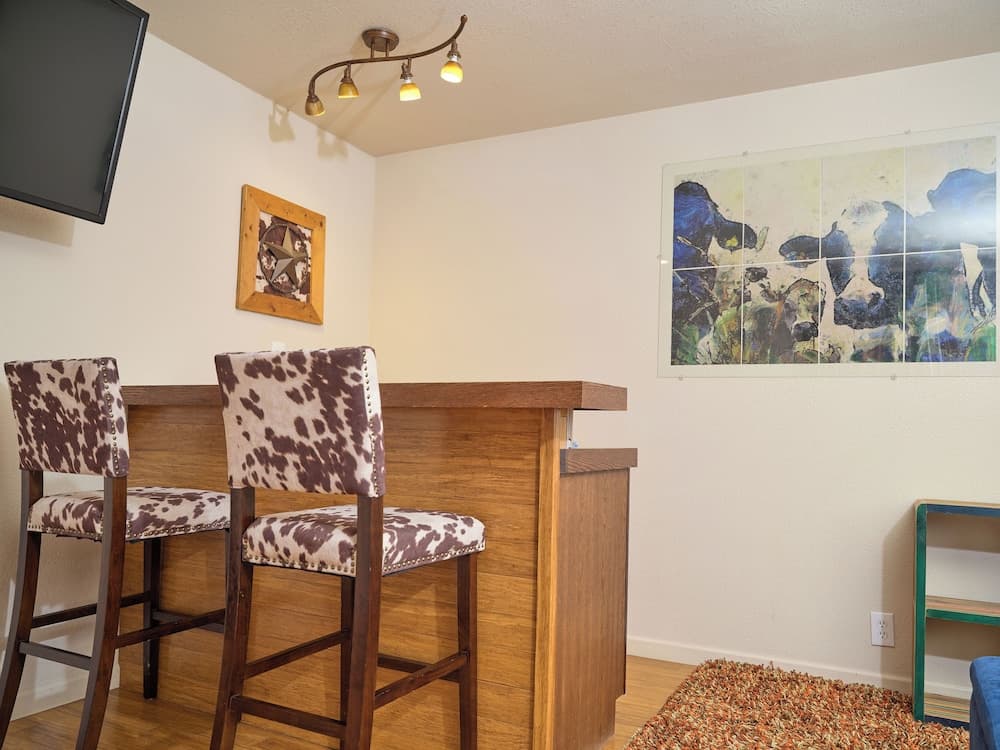 The Crest Motel in Colorful Colorado