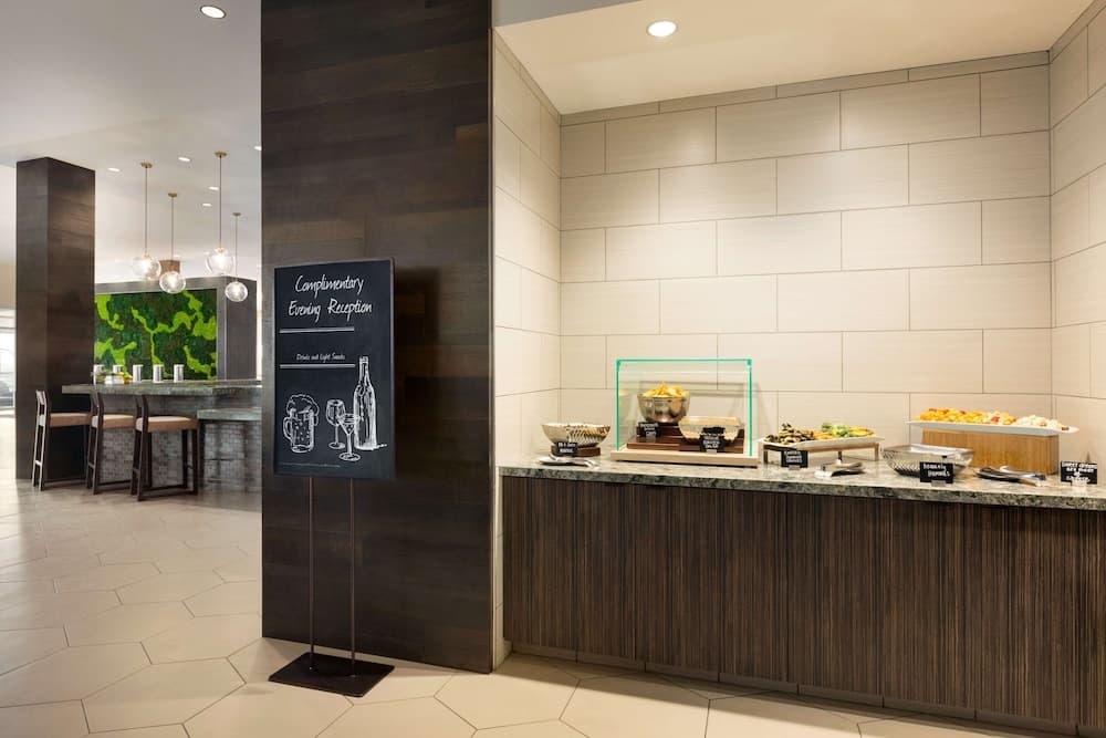 Embassy Suites by Hilton San Antonio Landmark