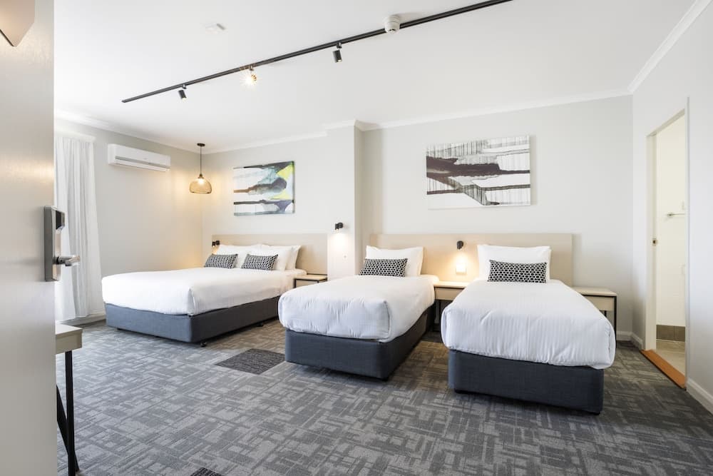 Nightcap at Finsbury Hotel