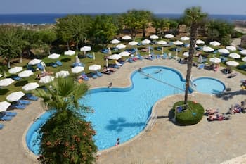 Artemis Hotel Apartments