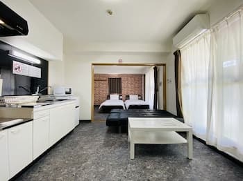 Grande Famille Shimanouchi Dotonbori Condo