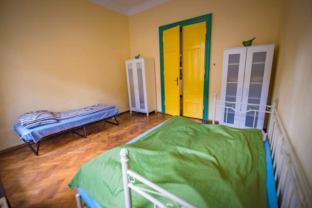 Mountain Tale - Hostel