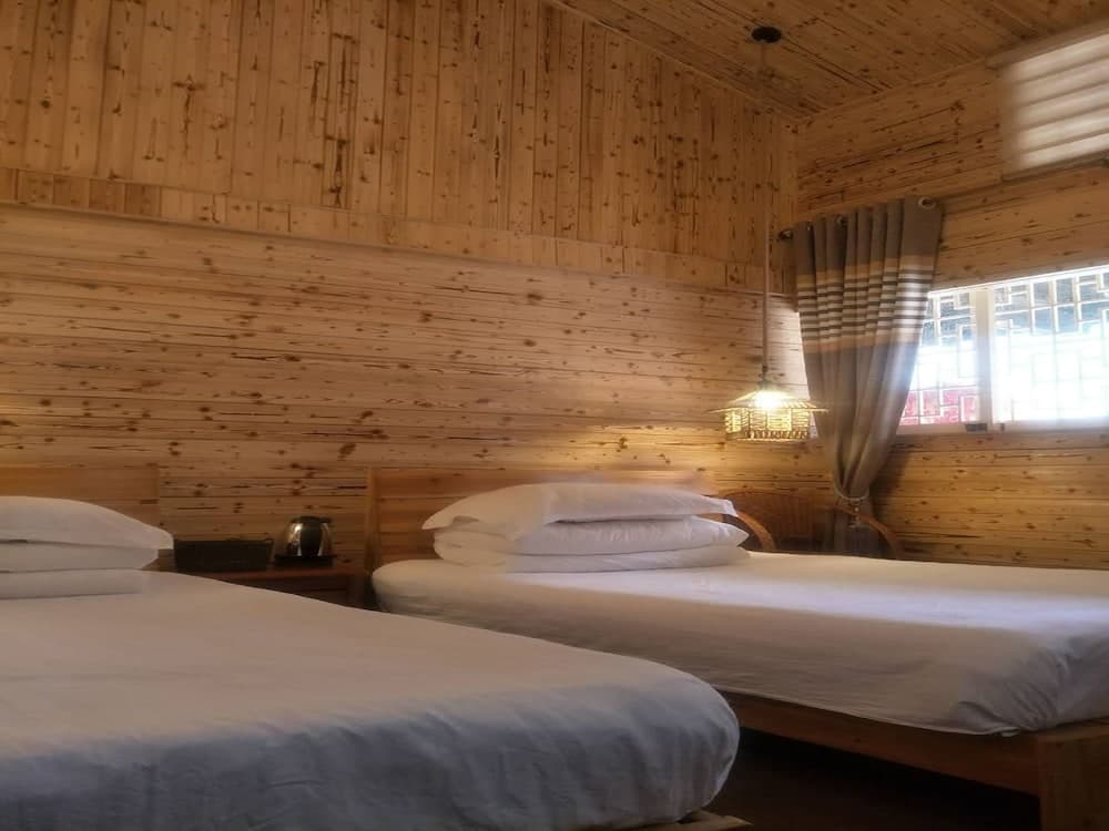 Nanjing Tulou Qingdelou Inn