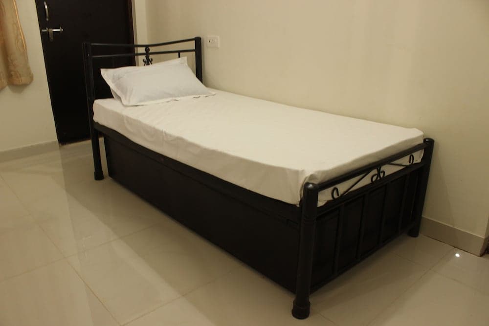 OYO 6237 Home Cozy 2BHK Candolim