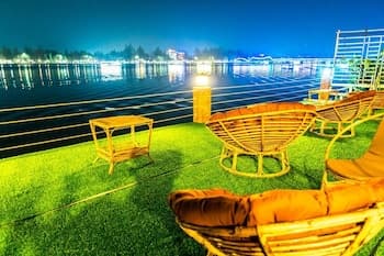 Vimean Riverside Boutique