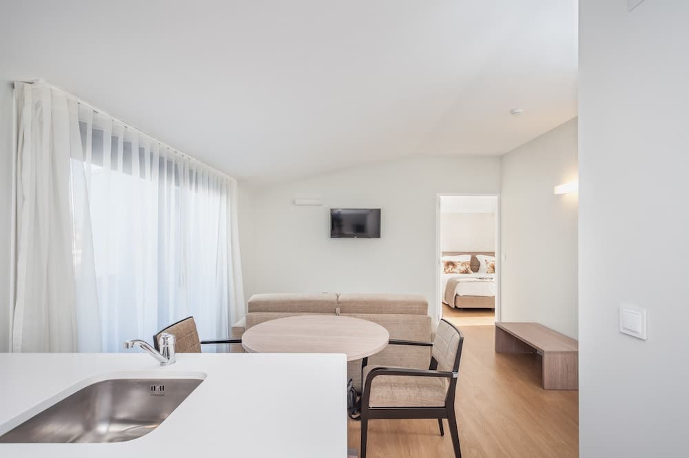 Essence Inn Marianos