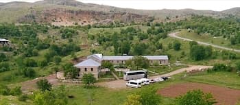 Nemrut Kervansaray Hotel