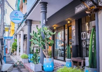 Vitamin Sea Hostel Phuket