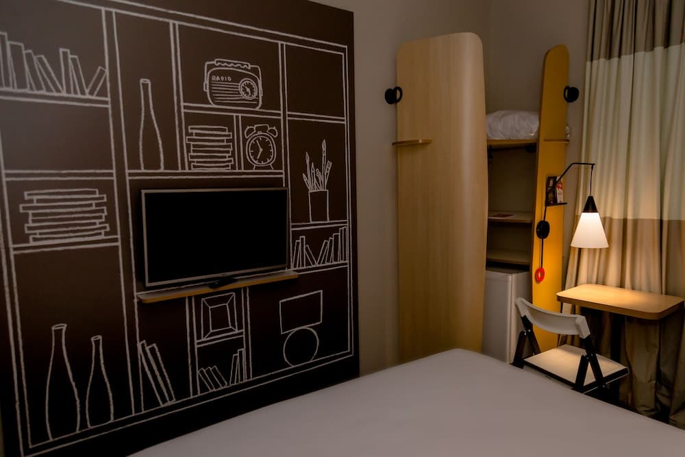 Ibis Lorena - Circuito da Fé