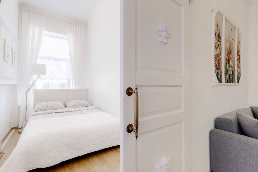 City of Rivers Kirochnaya 27