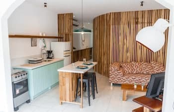 Plaza Royal Apartments