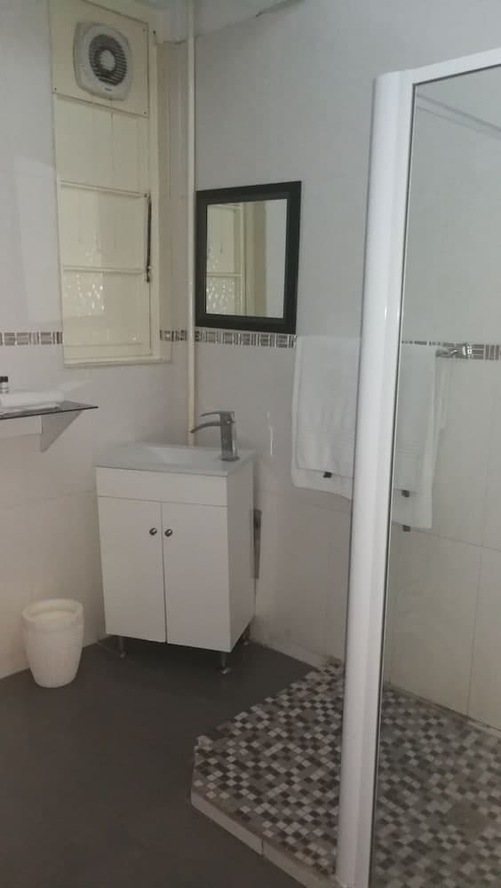 The Parkview Hotel - Room 711 - Adults Only