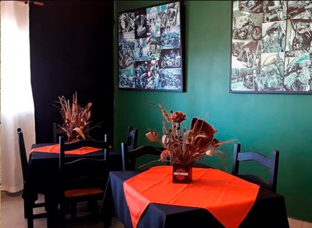 Road House Rota 118 Motorcycle Hotel