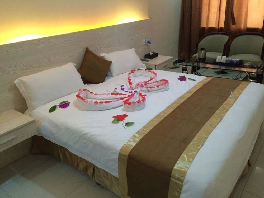 Nanjing Restaurant & Motel