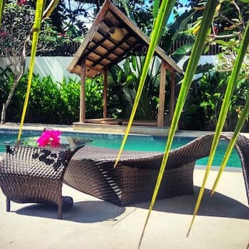 Villa Kalachuchi B&B