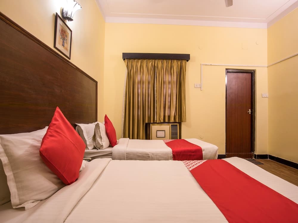 OYO 840 Apartment Near GVK Mall