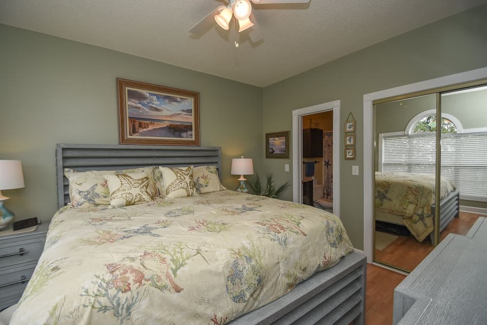 4673 Wild Iris Dr 203 2 Bedroom Condo by Redawning