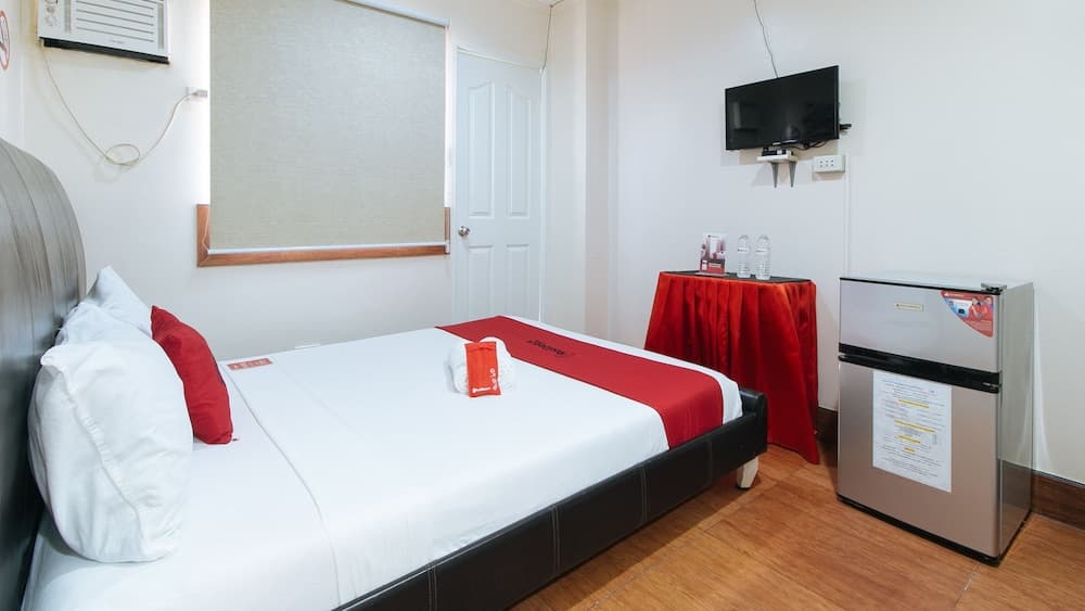 RedDoorz near Arca South Taguig