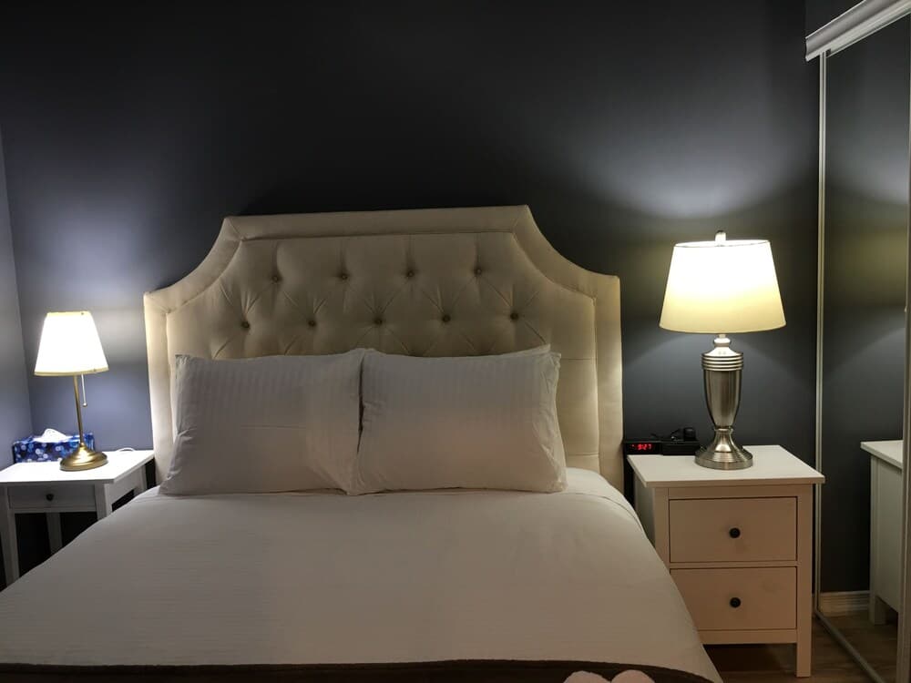 Altitude Suites Bay Street by Teristo Group