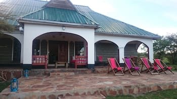 Narasha Guest House
