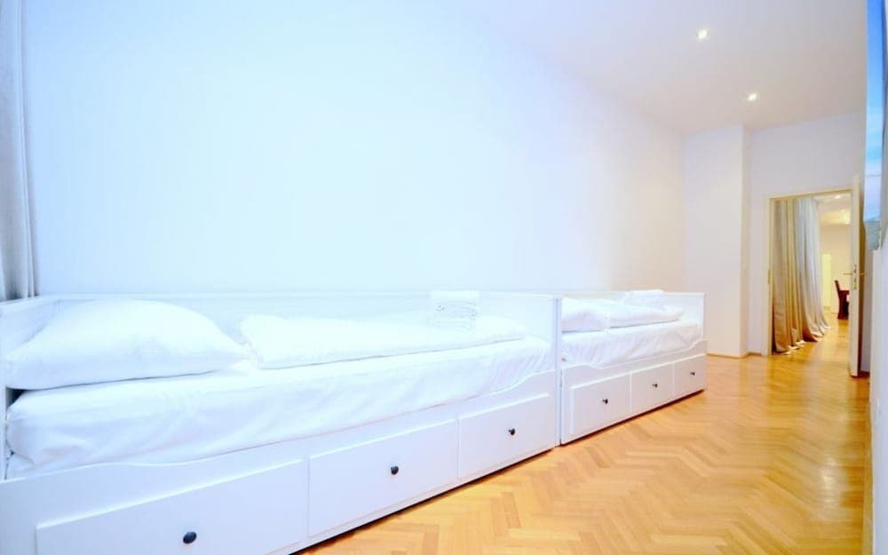 Vienna Residence Quiet Apartment With Space for up to 6 People