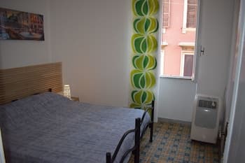 Rose Santamaria Residence - Hostel