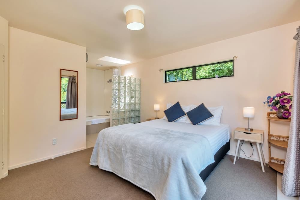 Ponsonby Holiday Home Near The City