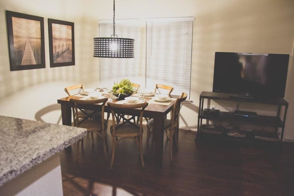 Villa Pelegrino - Lucaya Village