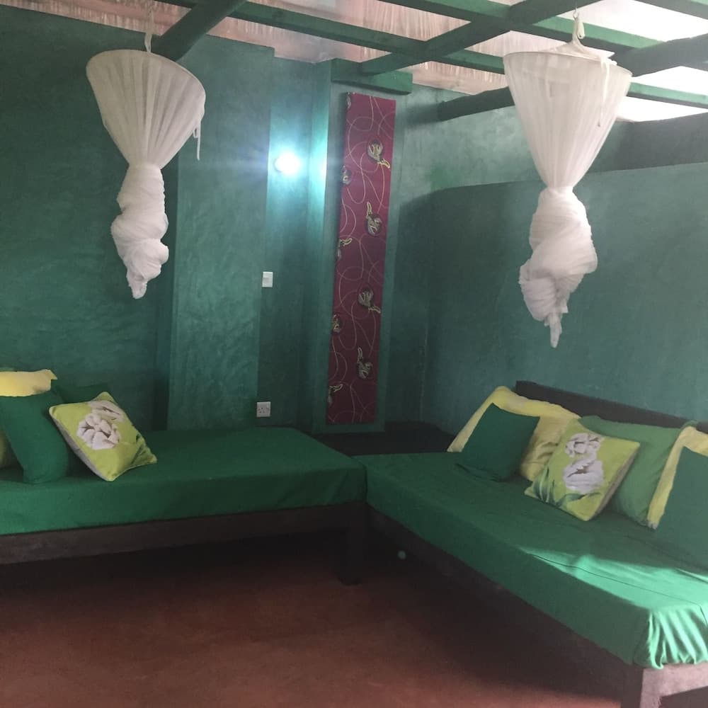 Eagle Camp Mida Creek