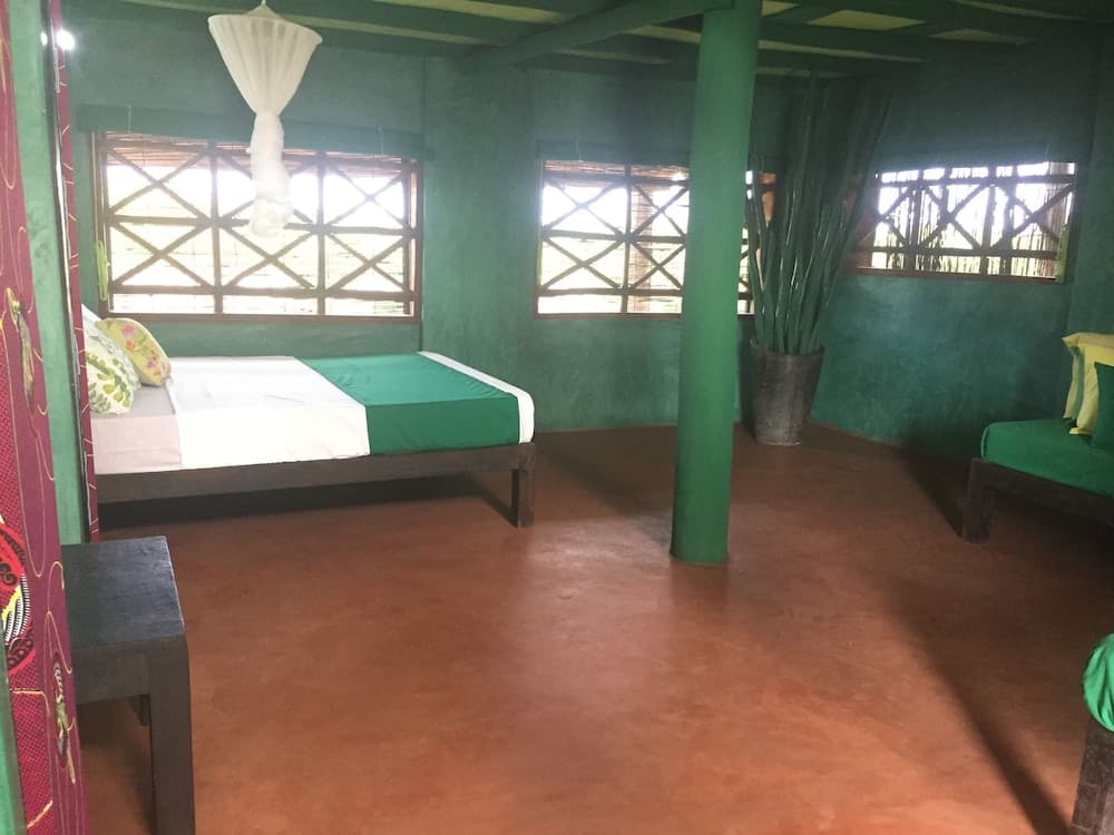 Eagle Camp Mida Creek