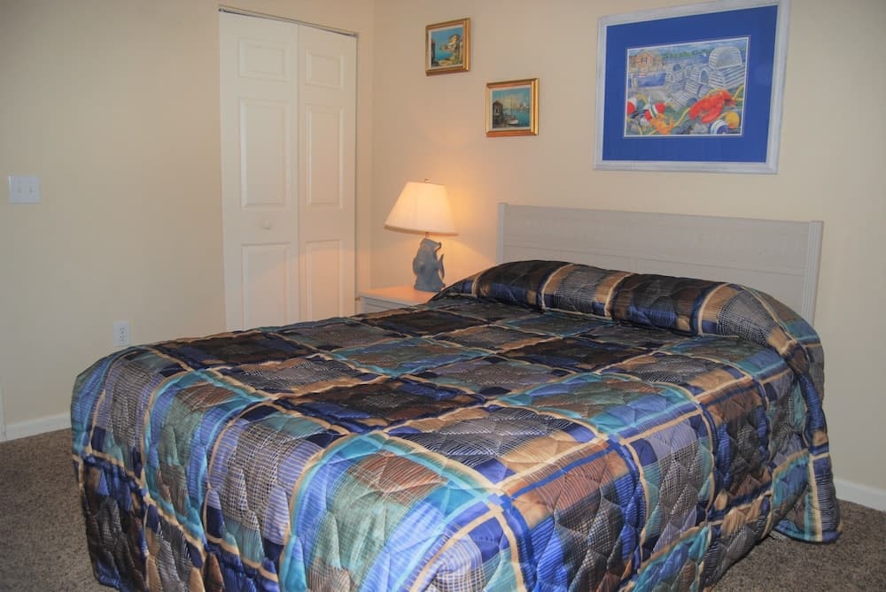 Fairways At Riveroaks 23d 3 Bedroom Condo by RedAwning