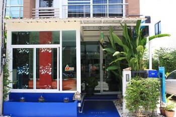 Ananas Phuket Hostel