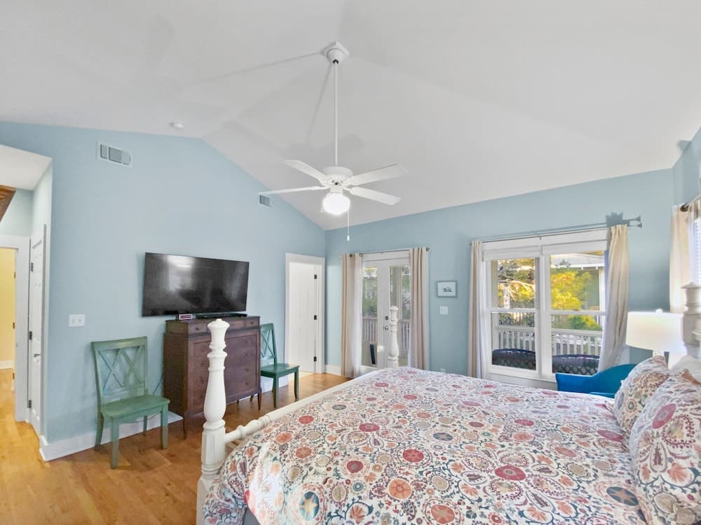 Good For You 3 Bedroom Home by Redawning