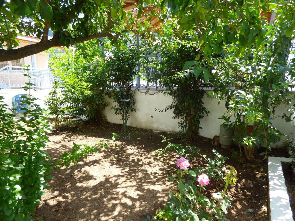 Venetia's Seaside Garden Home