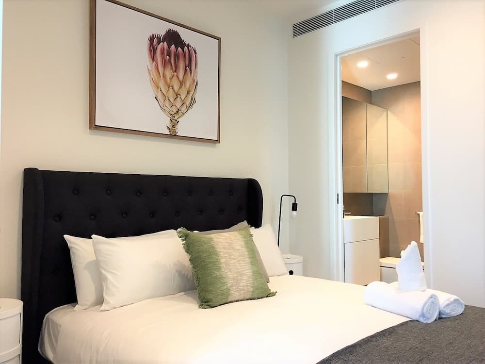 ReadySet Apartments on Southbank Boulevard