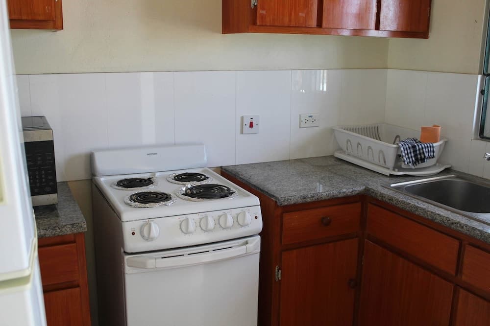 CHOJ Rentals - Sun Island Apartments