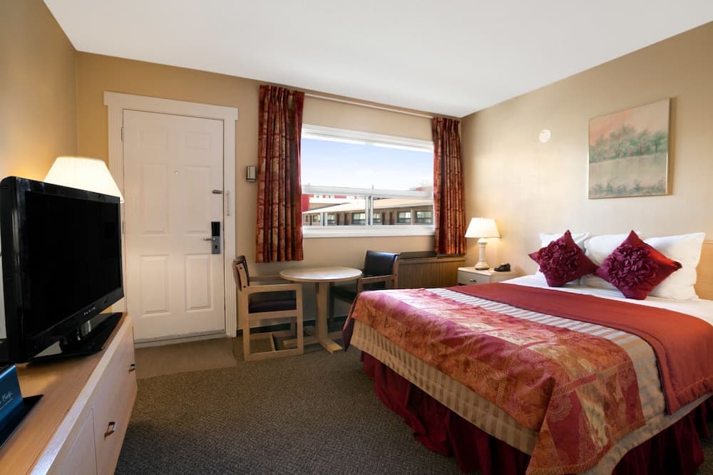 Canada Continental Hotel