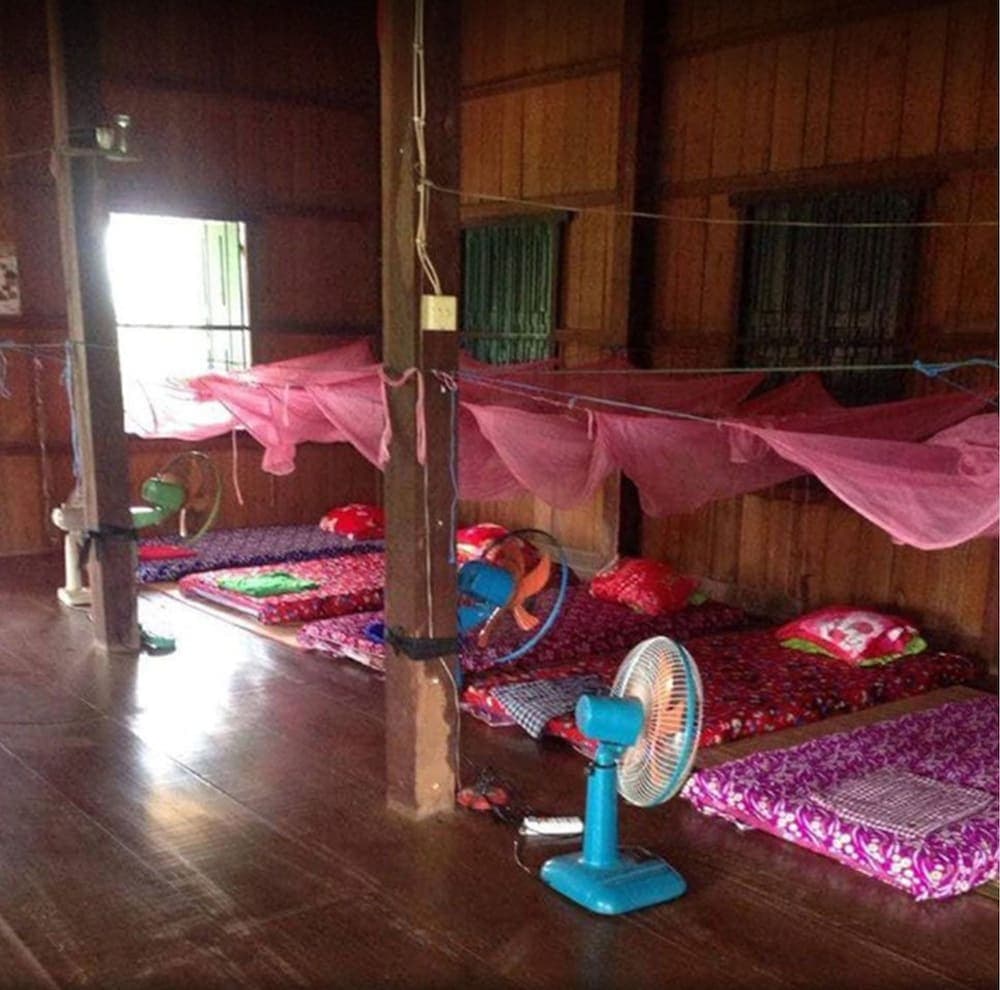 Sokhon Home Stay - Adults Only - Hostel