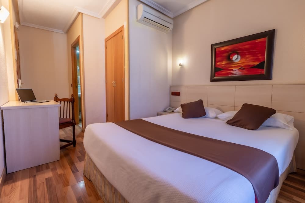 Hostal Rural El Caño by Viverestays