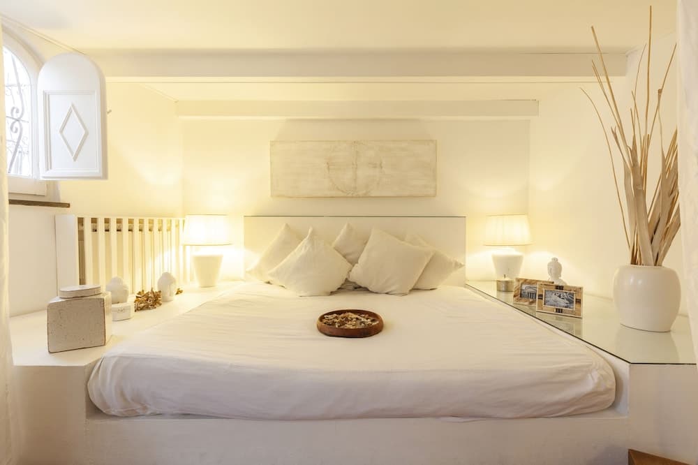 Pantheon Terrace Natural Flat