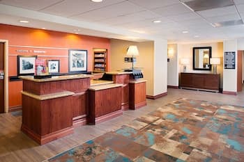 Hampton Inn & Suites Lancaster