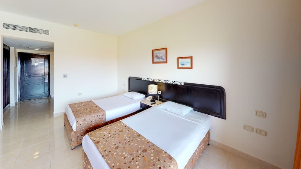 Wadi Lahmy Azur Resort