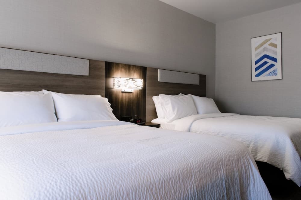 Holiday Inn Express Glen Rose by IHG