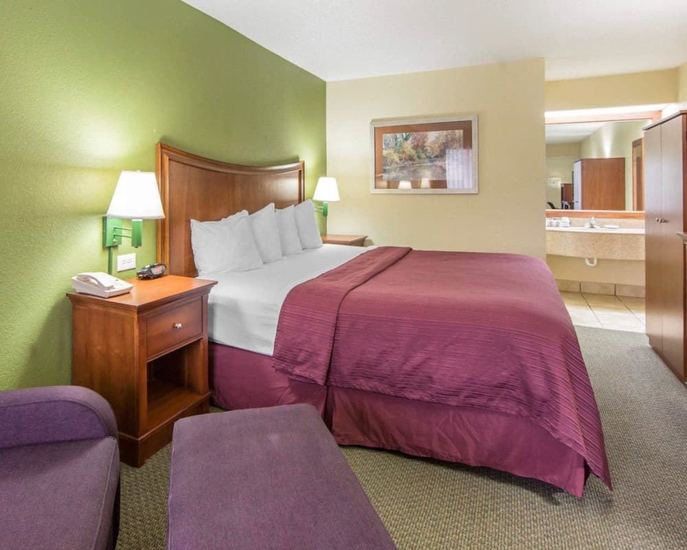 Quality Inn Merchants Drive